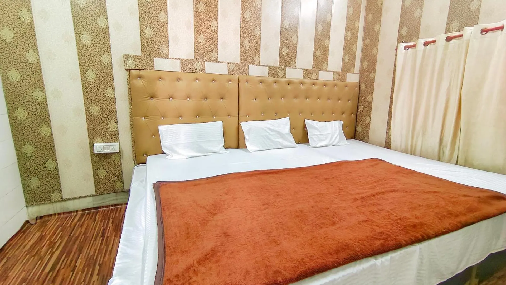 Hotel India Inn Walking Distance From Taj Mahal-- Rooftop Taj Mahal View Агра 0*,  Индия