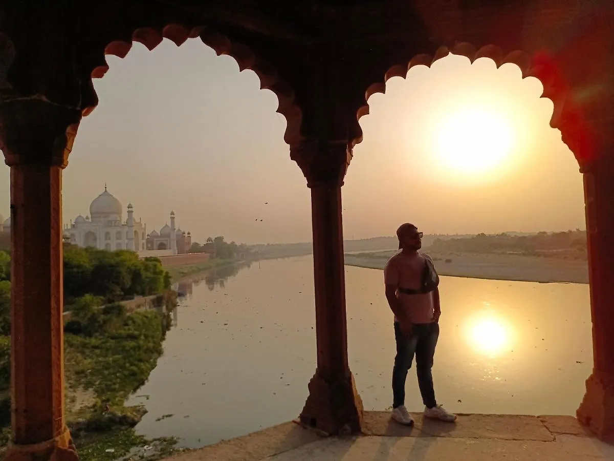 Hotel India Inn Walking Distance From Taj Mahal-- Rooftop Taj Mahal View Agra