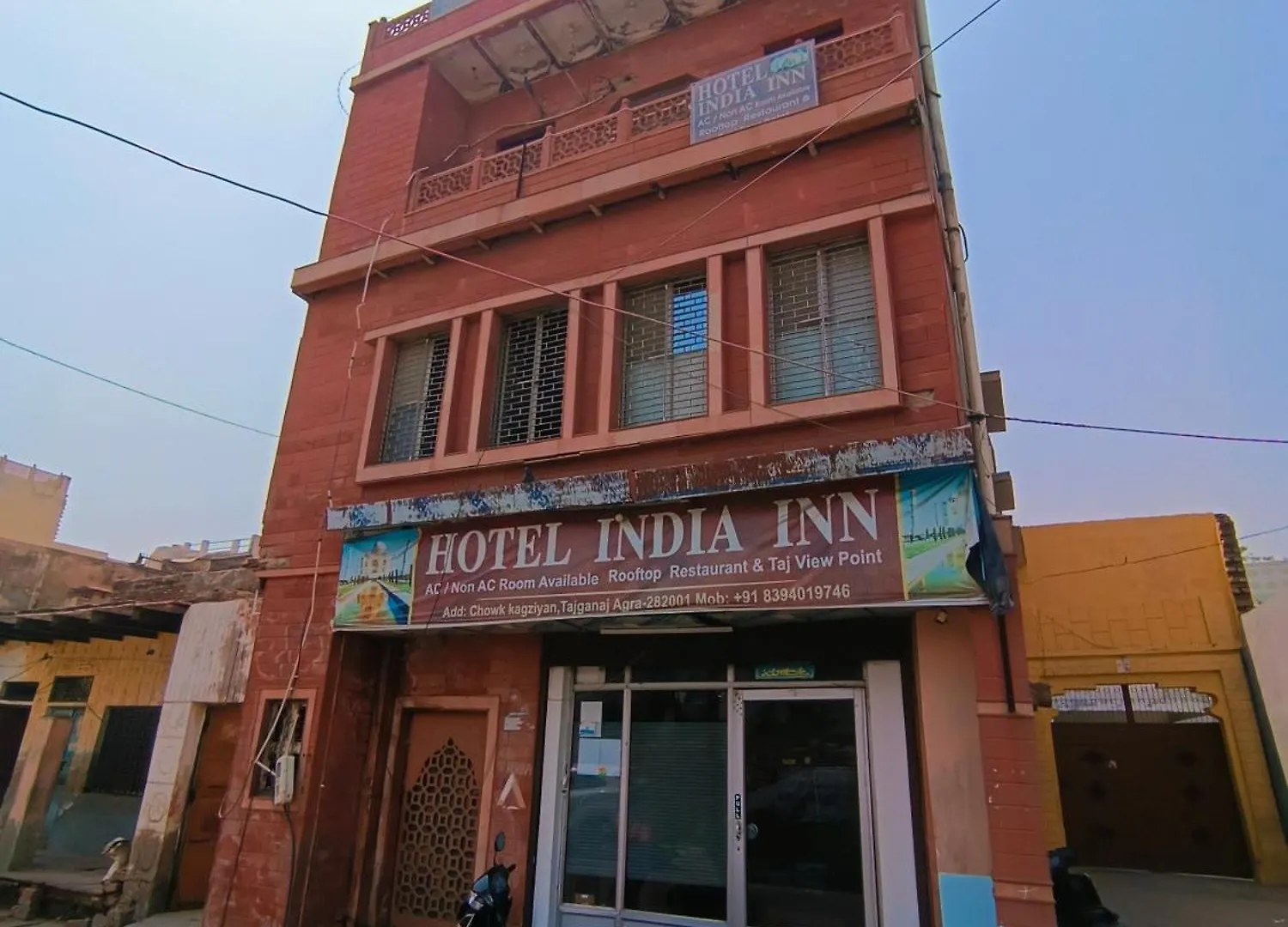 Hotel India Inn Walking Distance From Taj Mahal-- Rooftop Taj Mahal View Agra  Affittacamere