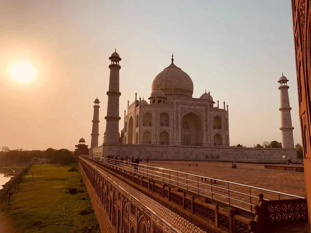 Gasthof Hotel India Inn Walking Distance From Taj Mahal-- Rooftop Taj Mahal View Agra