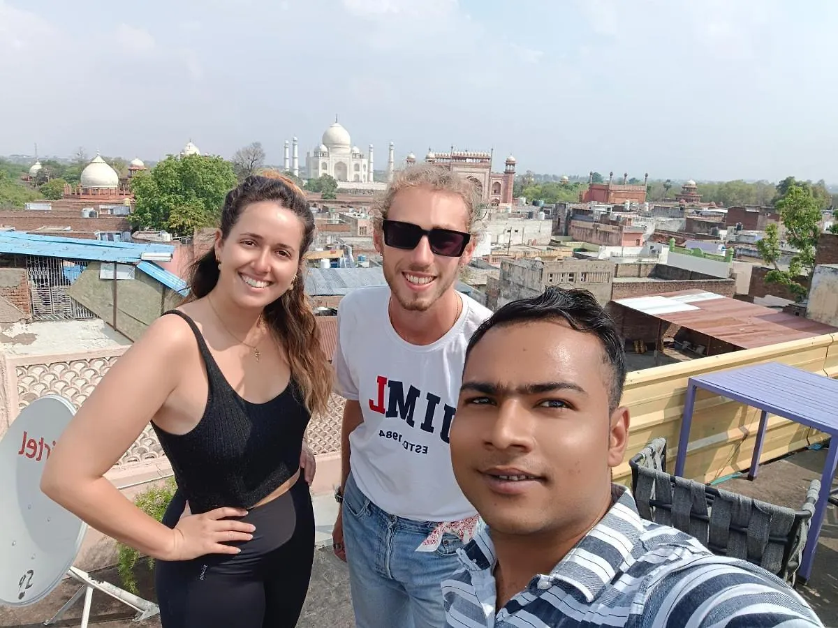 Hotel India Inn Walking Distance From Taj Mahal-- Rooftop Taj Mahal View Agra  Gasthof Agra (Uttar Pradesh)