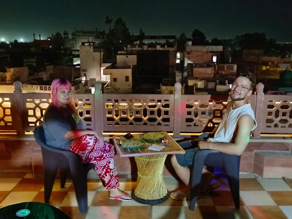 Gasthof Hotel India Inn Walking Distance From Taj Mahal-- Rooftop Taj Mahal View Agra
