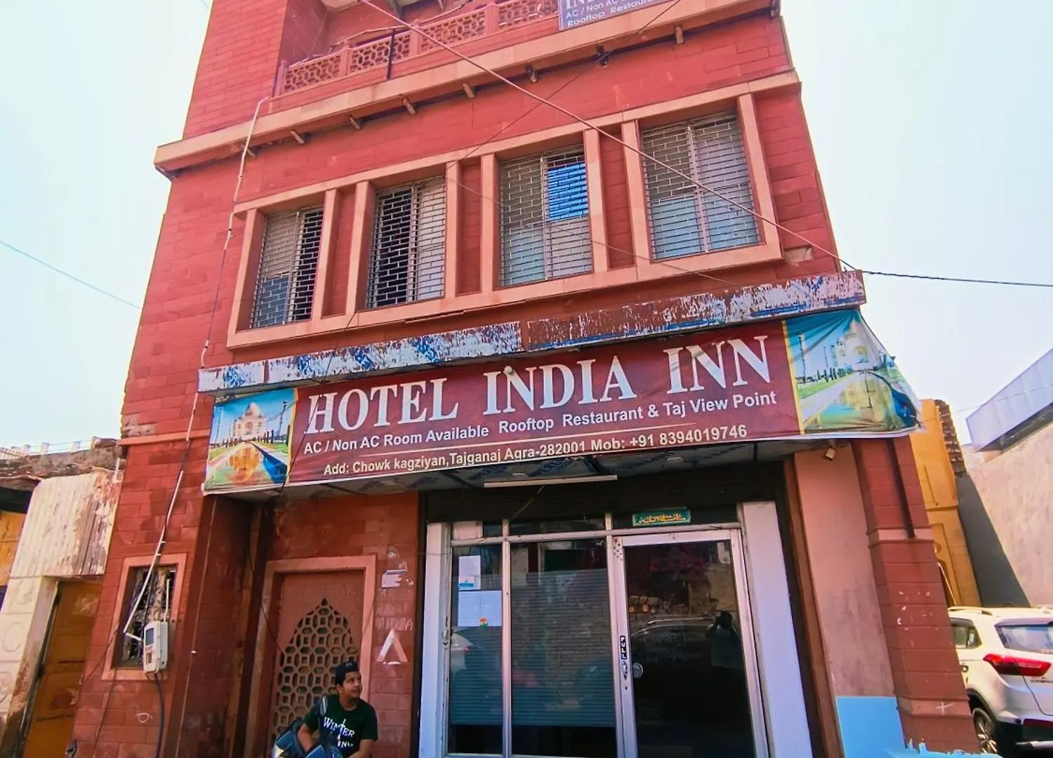 Hotel India Inn Walking Distance From Taj Mahal-- Rooftop Taj Mahal View Agra  Gasthof