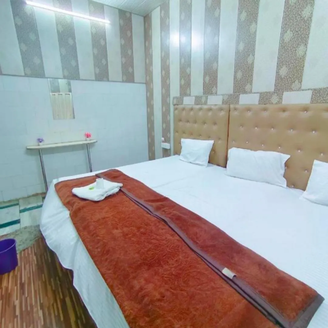 Hotel India Inn Walking Distance From Taj Mahal-- Rooftop Taj Mahal View Agra  Agra (Uttar Pradesh)