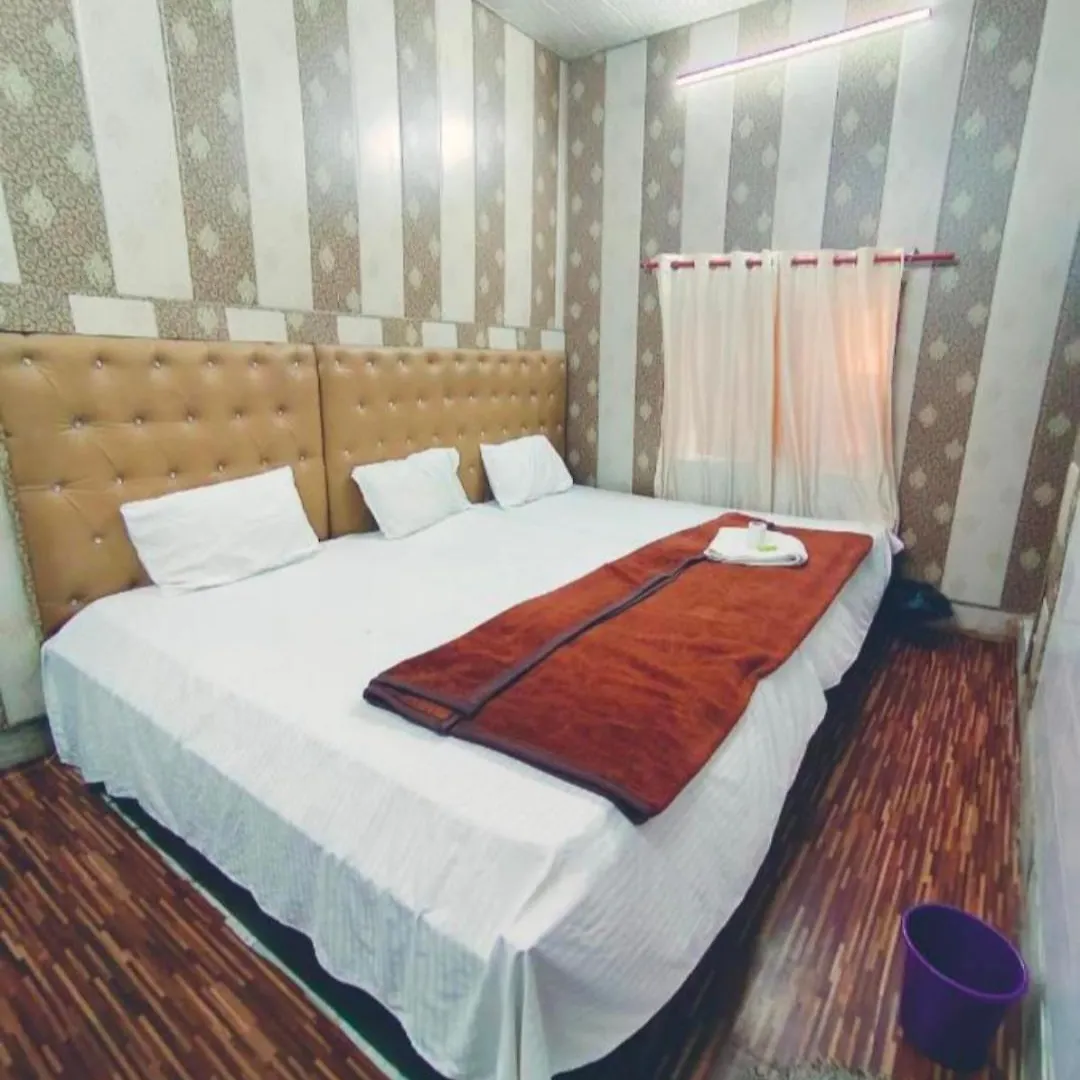 Gasthof Hotel India Inn Walking Distance From Taj Mahal-- Rooftop Taj Mahal View Agra  Indien